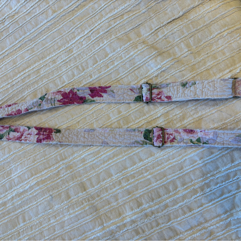 Floeal suspenders